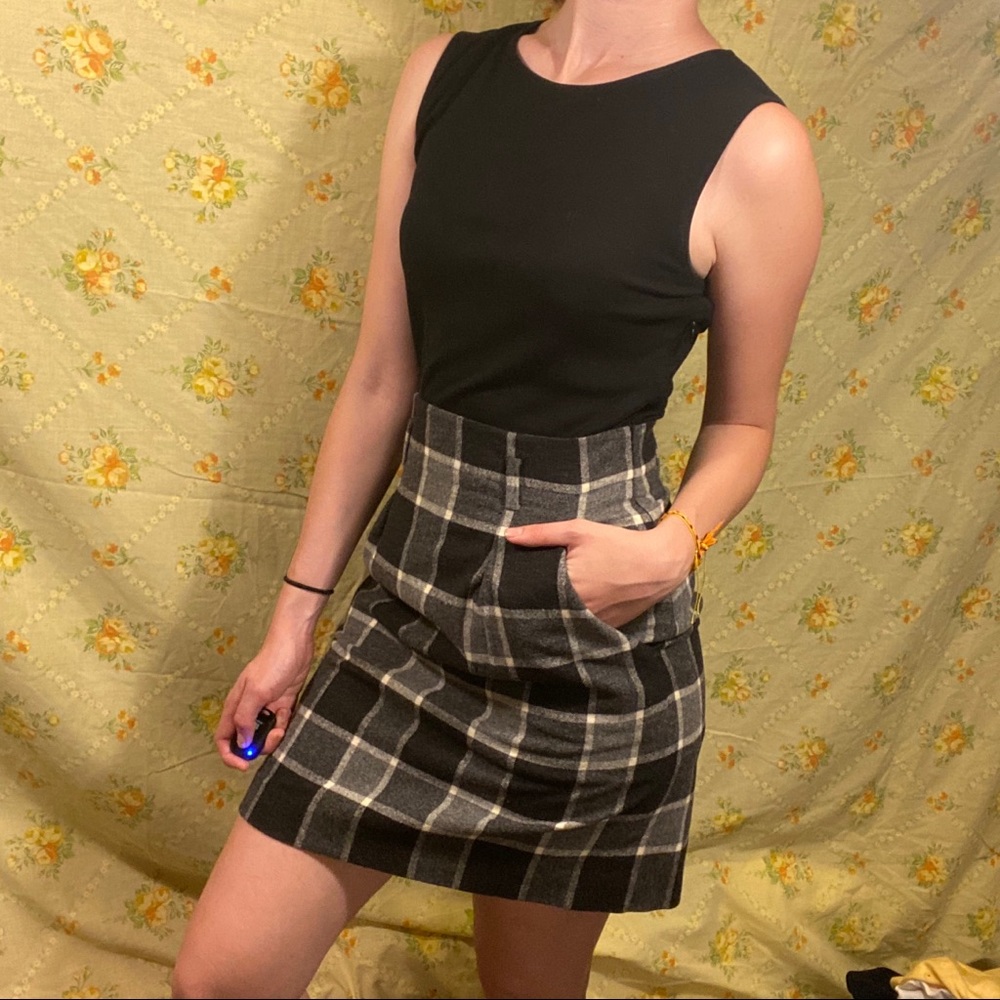 GREY/BLACK PLAID SKIRT/DRESS